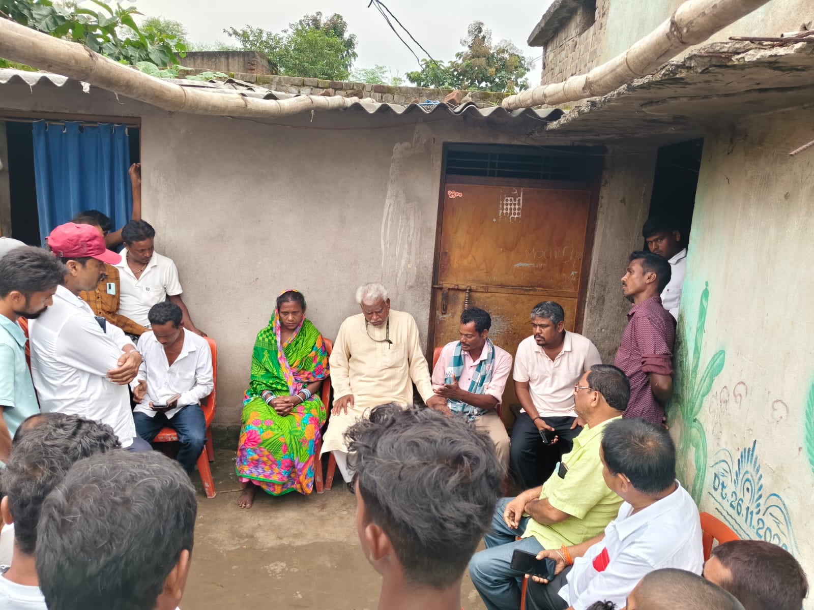 ଶ୍ୟାମସୁନ୍ଦରପୁର ନାବାଳିଜା ପ୍ରକରଣରେ ଏସପିଙ୍କ ସହ କଥାହେଲେ ସାଂସଦ ରୁଦ୍ରନାରାୟଣ 